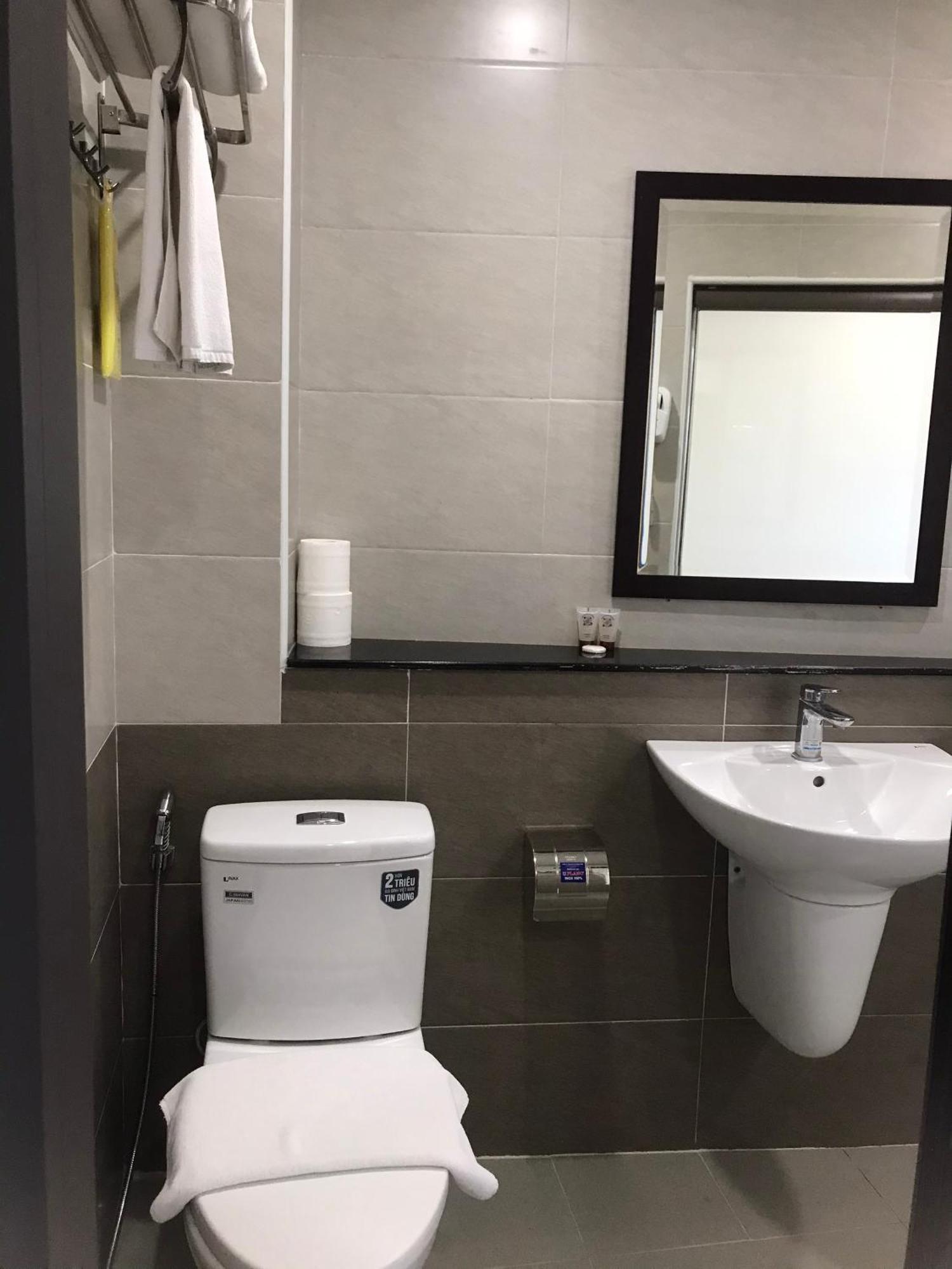 K Business 1 Hotel My Dinh 미딩 هانوي المظهر الخارجي الصورة